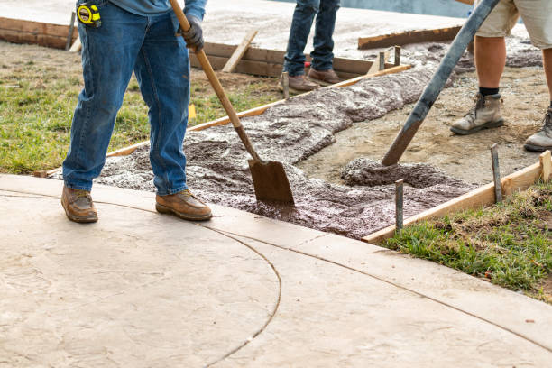 Best Concrete Pool Decks in Guilford Center, CT